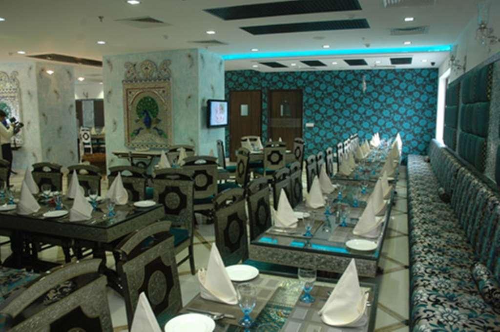 The Ashok, New Delhi Hotell Restaurant bilde